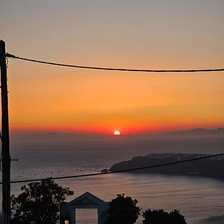 Saint Sin Suites - Adults Only Imerovigli  Bagian luar foto