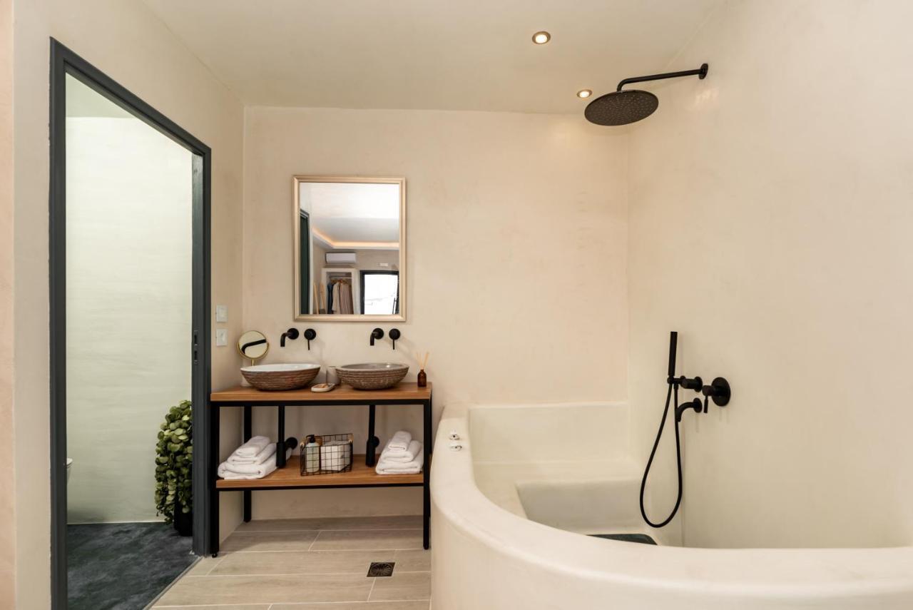 Saint Sin Suites - Adults Only Imerovigli  Bagian luar foto